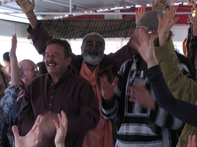 Sadhu Maharaja doing kirtan with Syam Das on Hudson River in New York in May 2011